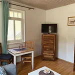 Gaestehaus Lina *
